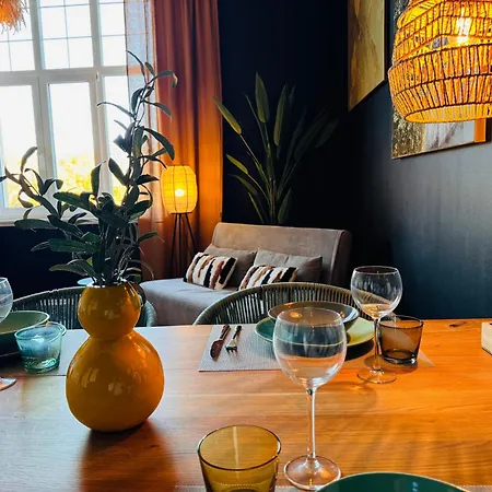 Klassen - Designer Altbau Mit 2 - Naehe Zentrum Und Rhein Apartment *