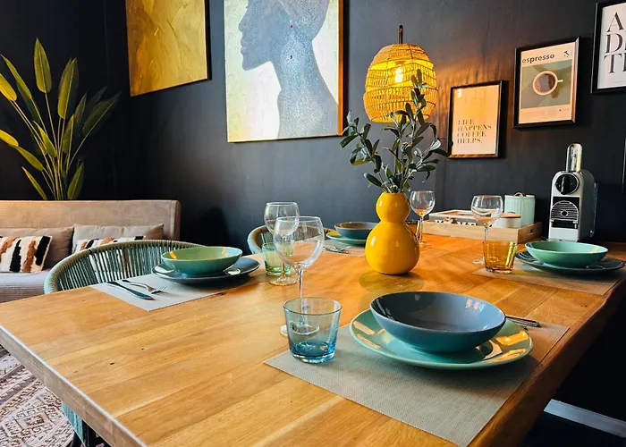 Klassen - Designer Altbau Mit 2 - Naehe Zentrum Und Rhein Apartamento *